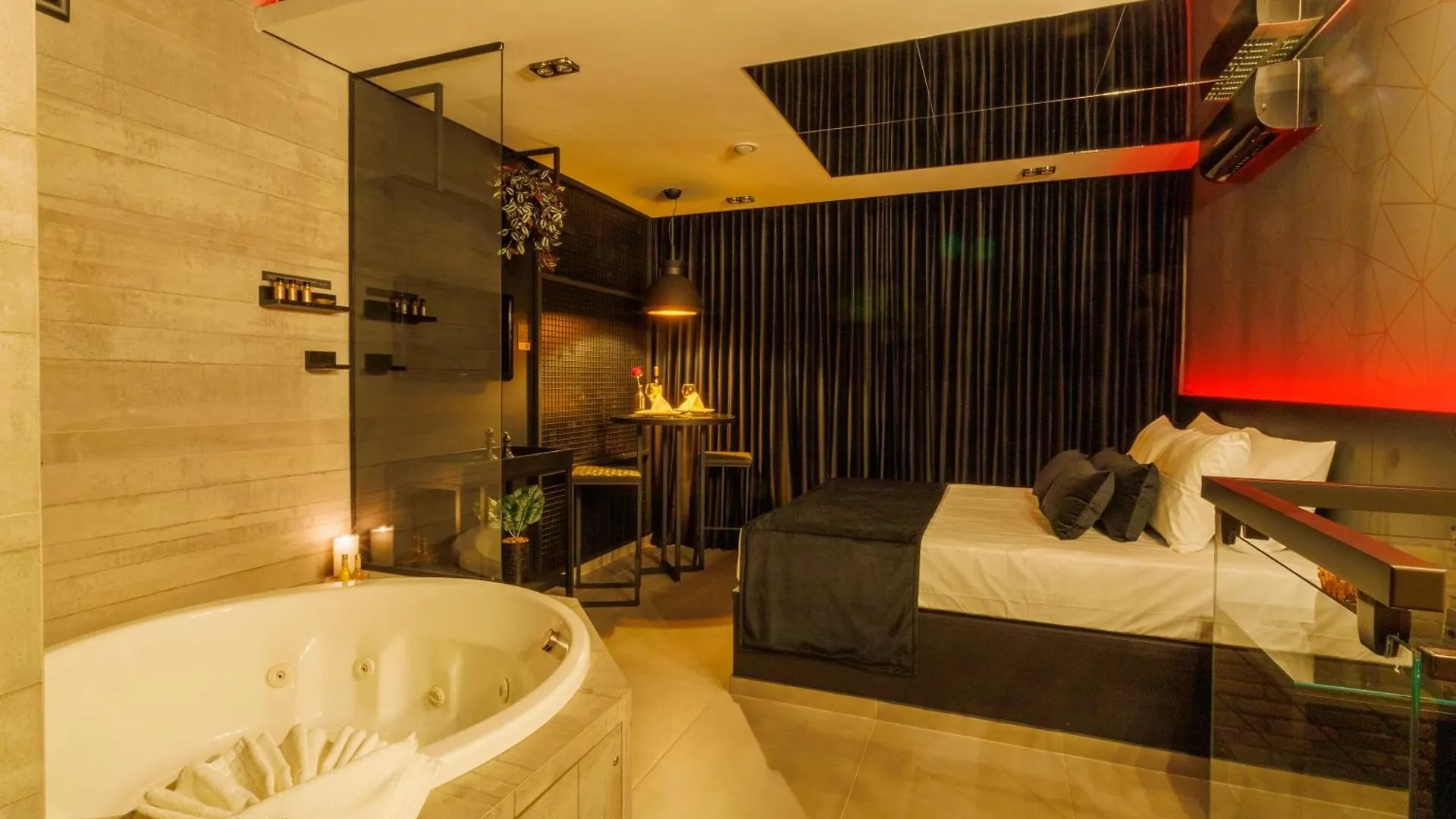 Hodinový hotel Medieval Motel Spa - Porto Alegre-Rs