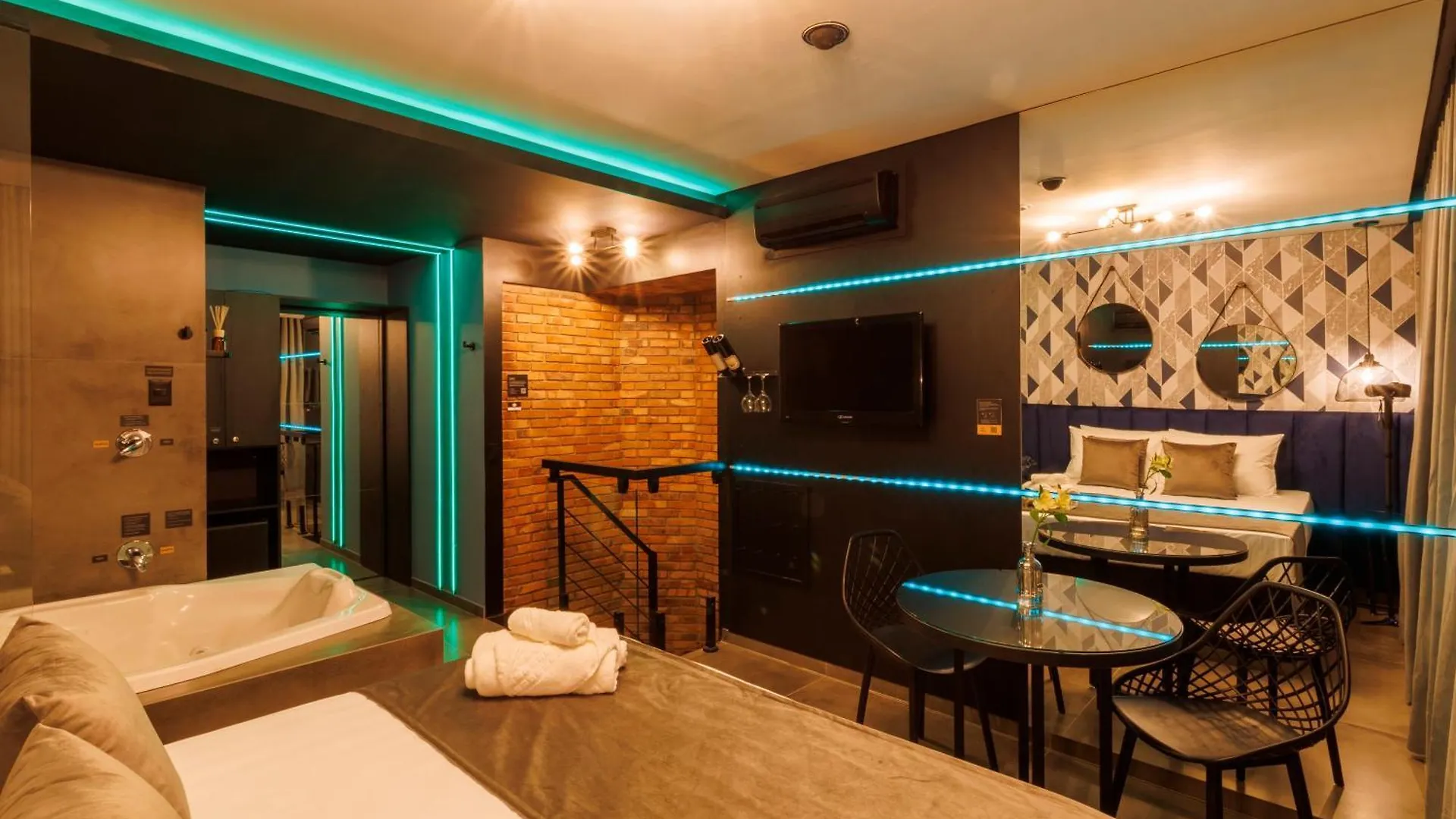 Hodinový hotel Medieval Motel Spa - Porto Alegre-Rs