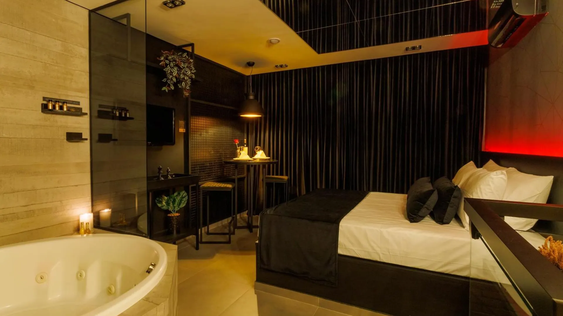 Hodinový hotel Medieval Motel Spa - Porto Alegre-Rs
