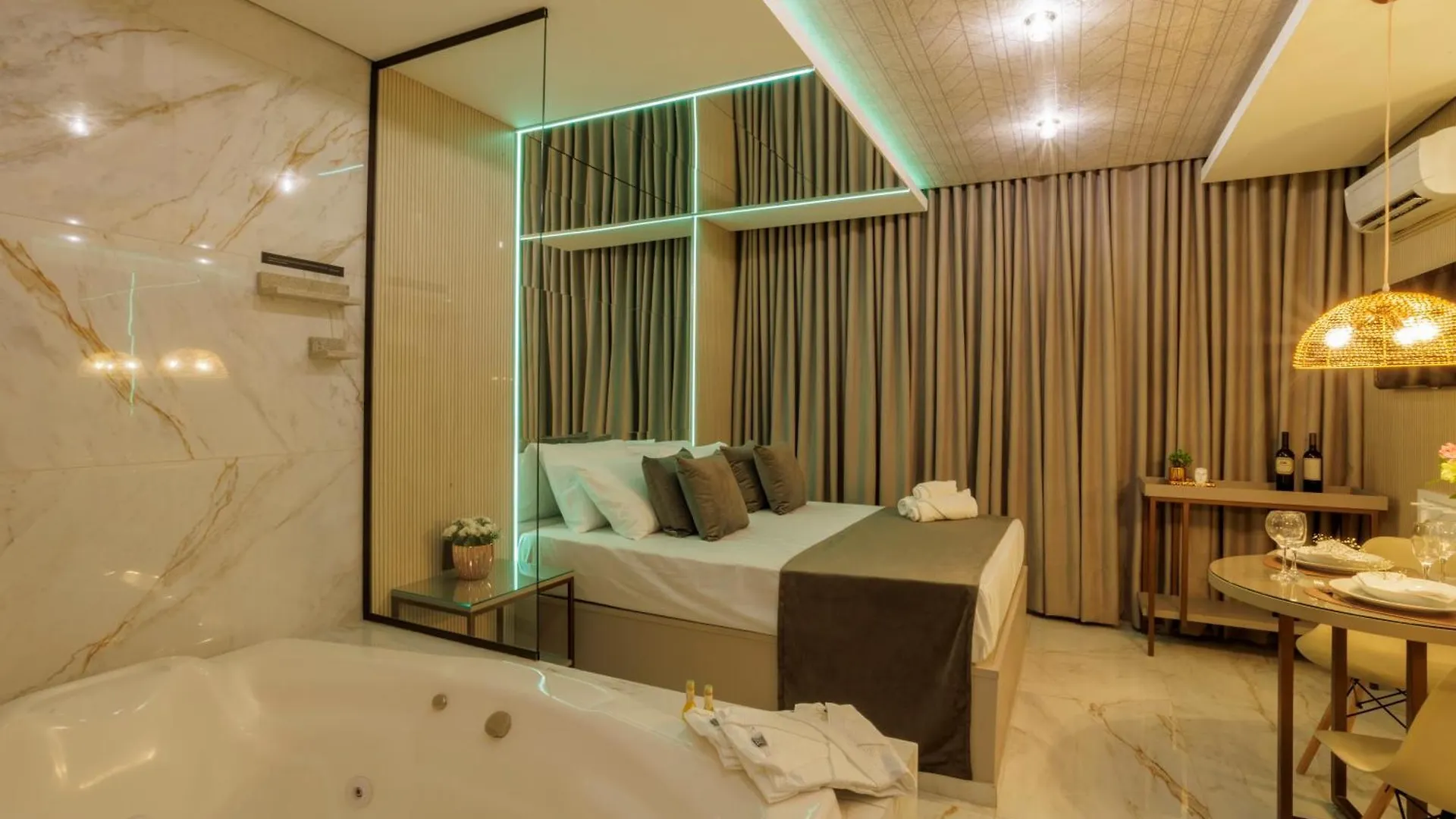 Hodinový hotel Medieval Motel Spa - Porto Alegre-Rs