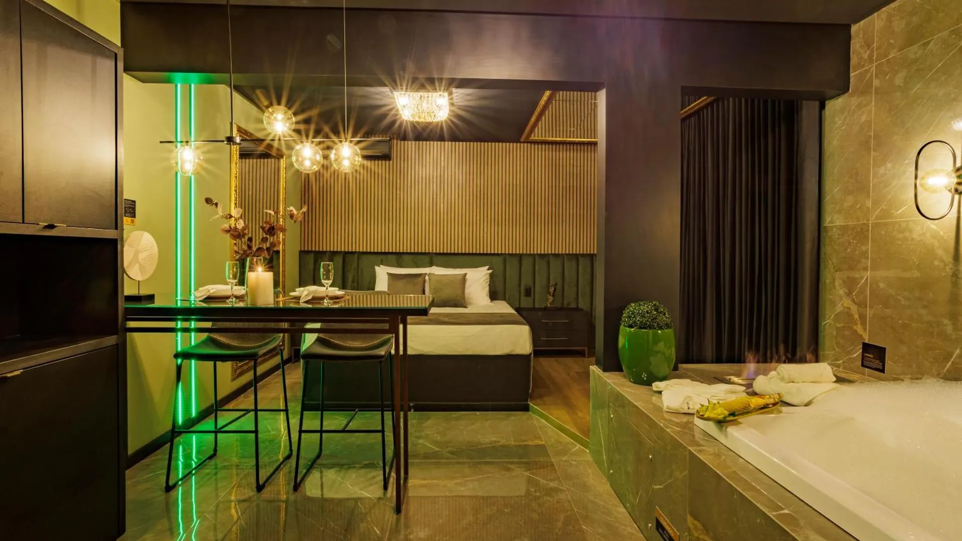 Hodinový hotel Medieval Motel Spa - Porto Alegre-Rs