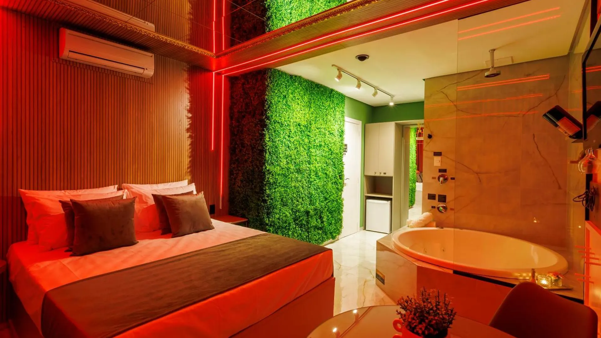 Hodinový hotel Medieval Motel Spa - Porto Alegre-Rs Brazílie